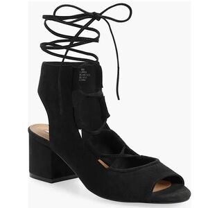 Steve Madden-Admire Block Heel Sandal  (Size:9B)
